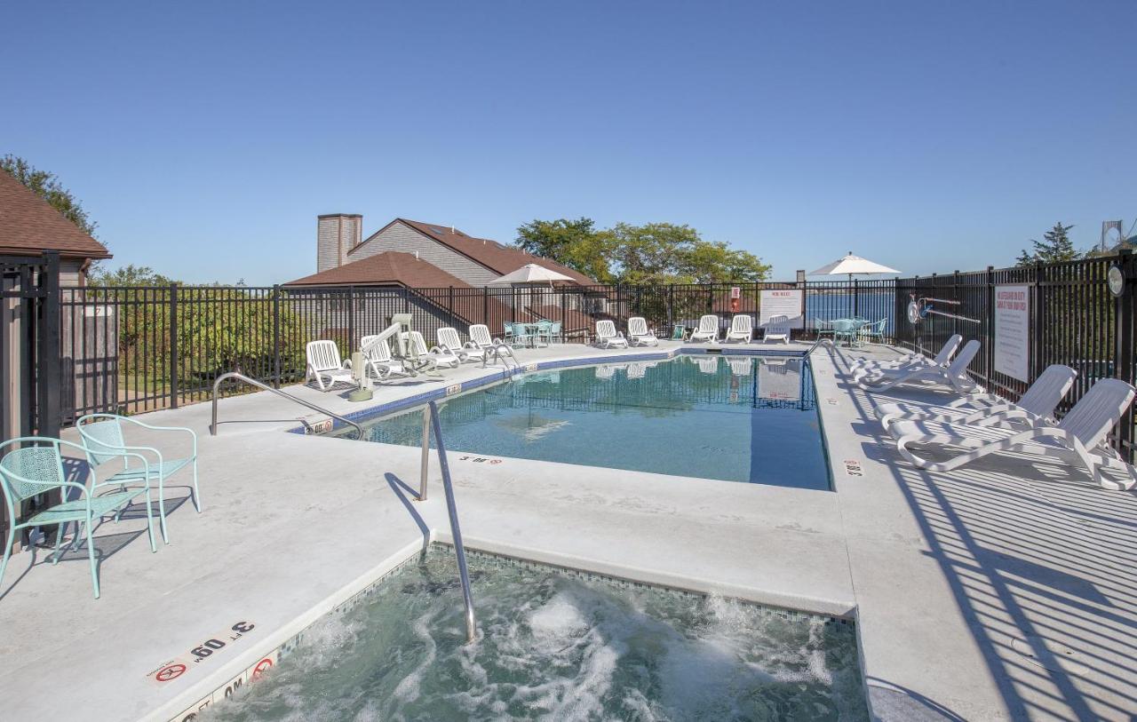 Club Wyndham Newport Overlook Jamestown Extérieur photo